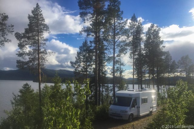 Nattplats nära Blåvägen öster om Tärnaby