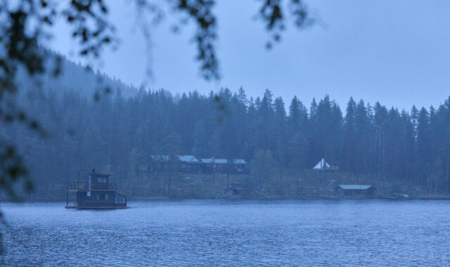 Tidig morgon dagen efter...