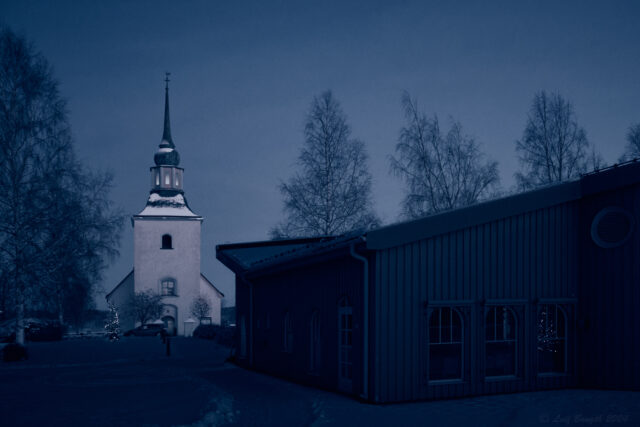 Våmhus kyrka och Änglagård