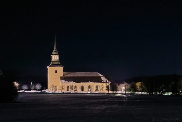 Våmhus kyrka